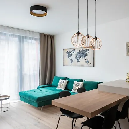 Jay Apartman